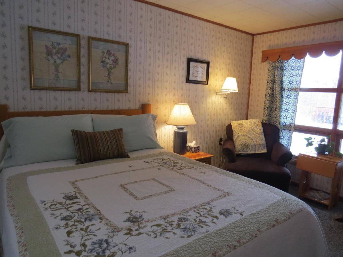 The Pines Country Inn Newcastle 외부 사진